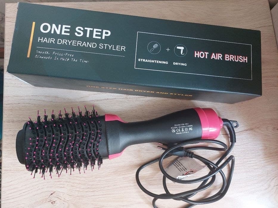 One step hair dryerand styler